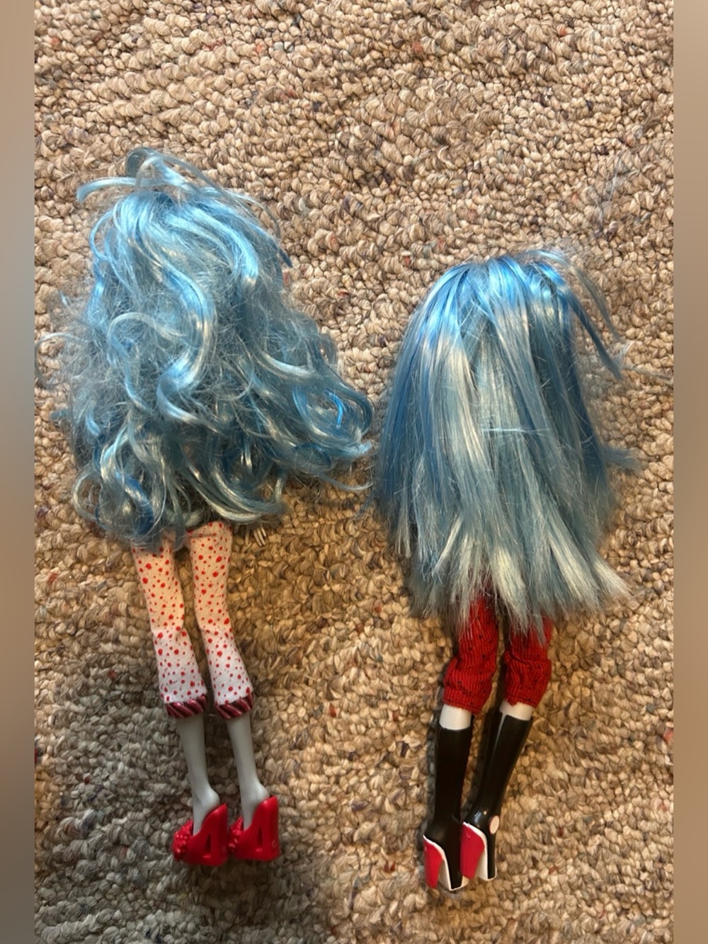 gholia G1 original & dead tired dolls + clothes - Picture 2 of 4